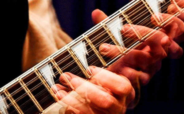 تقویت انگشتان برای بهتر گیتار زدن